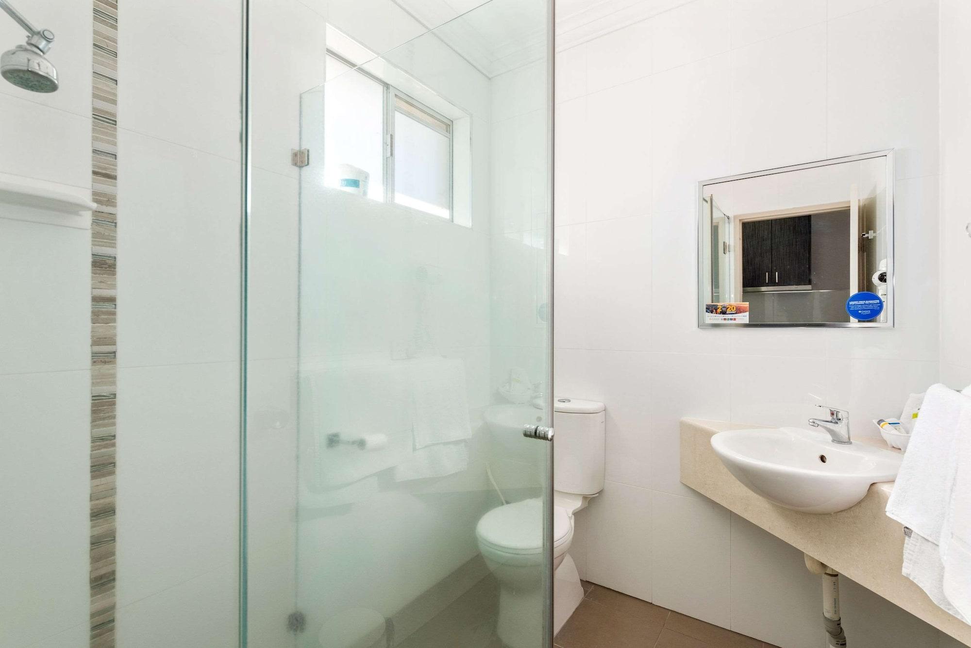 Comfort Inn Мори Экстерьер фото