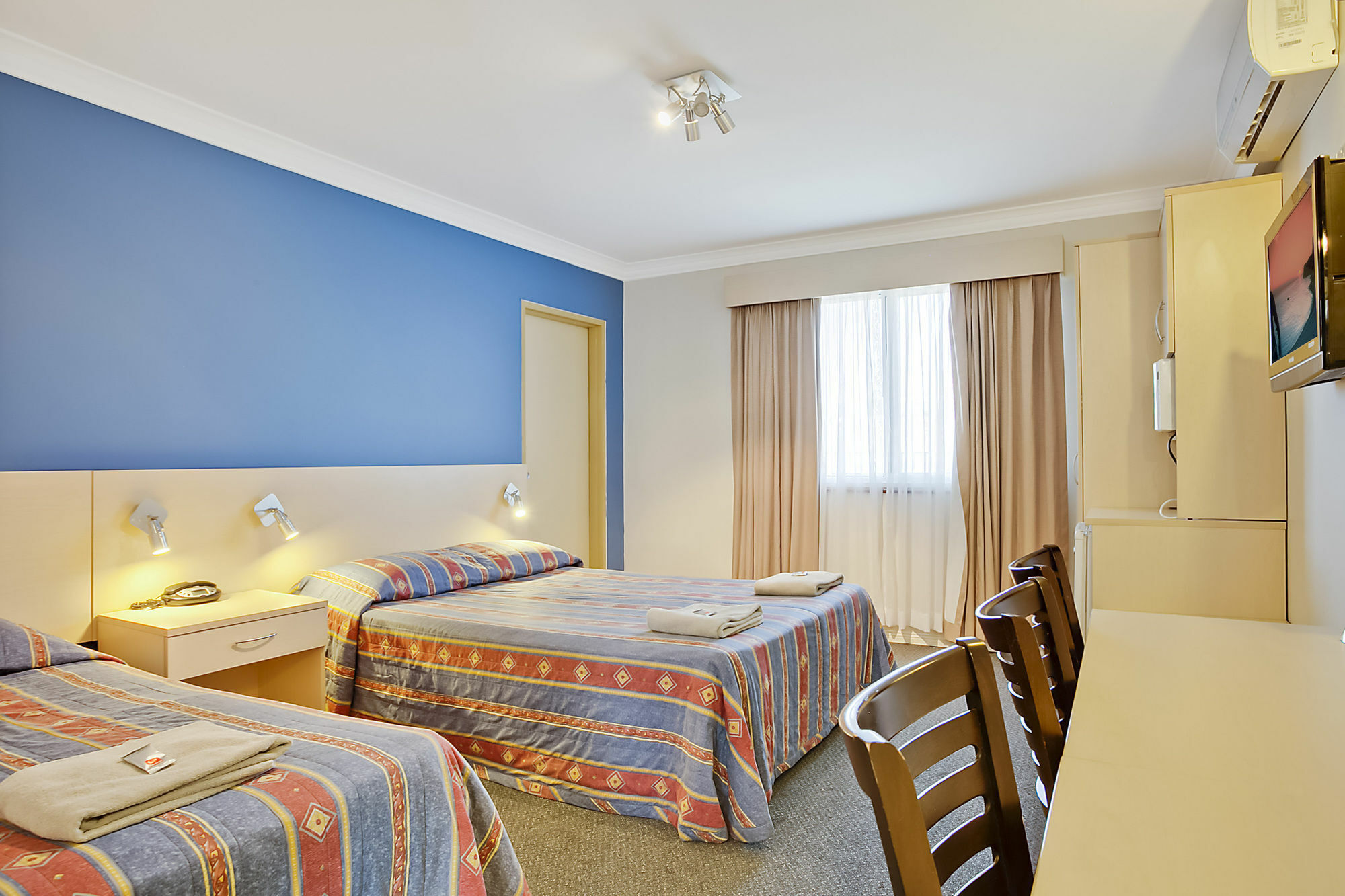 Comfort Inn Мори Экстерьер фото